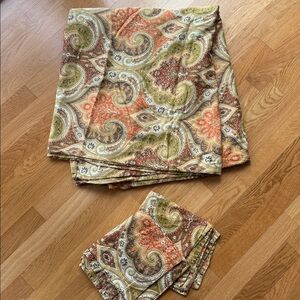 Queen duvet cover & two kingsize pillow shams